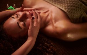 massage rạng đông dĩ an